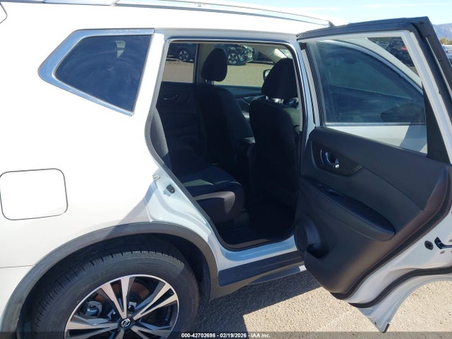 JN8AT2MT8LW030414 Nissan Rogue Sv Fwd