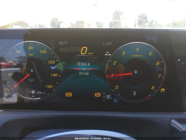 W1K5J4GB3NN271264 Mercedes-Benz m260