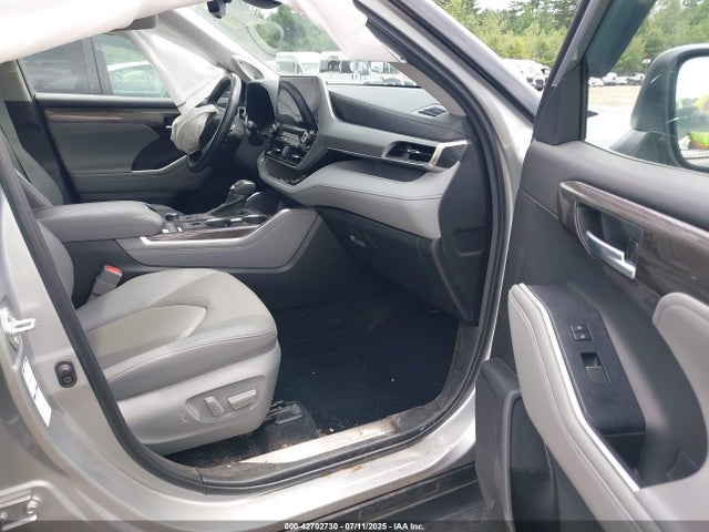 5TDFZRBH7NS209781 Toyota 2gr-fks