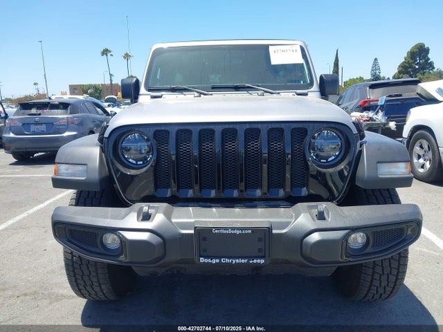 1C4HJXDG0MW697799 Jeep 2021