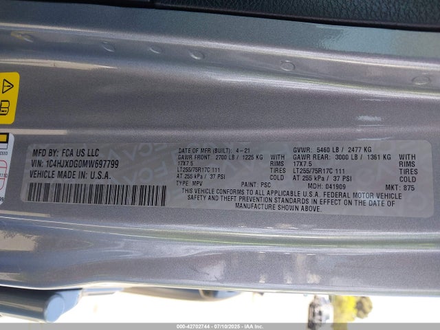 1C4HJXDG0MW697799 Jeep 2021