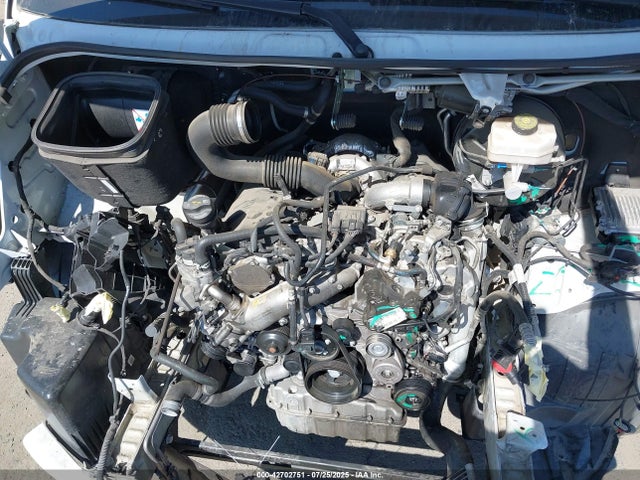 W1Y4EBHY8NT102589 Mercedes-Benz om642