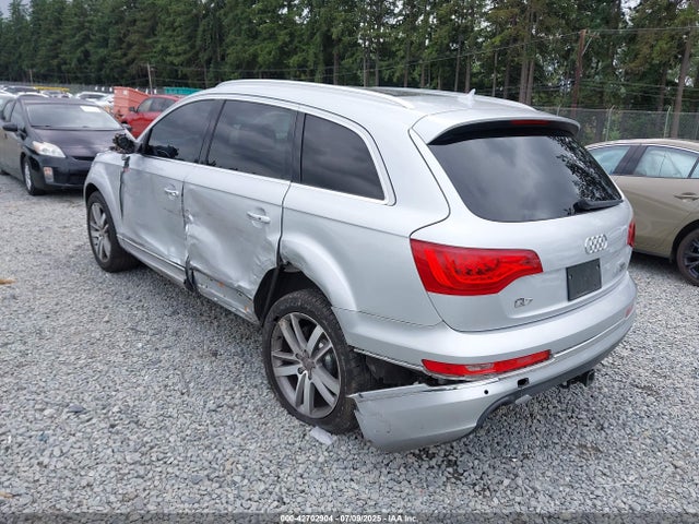 2011 AUDI Q7 WA1VMAFEXBD008325 Photo 2