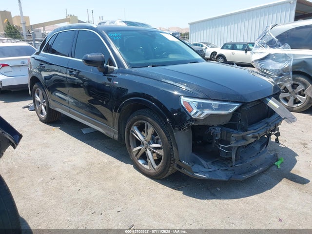 2020 AUDI Q3 WA1EECF3XL1034322 Photo 0