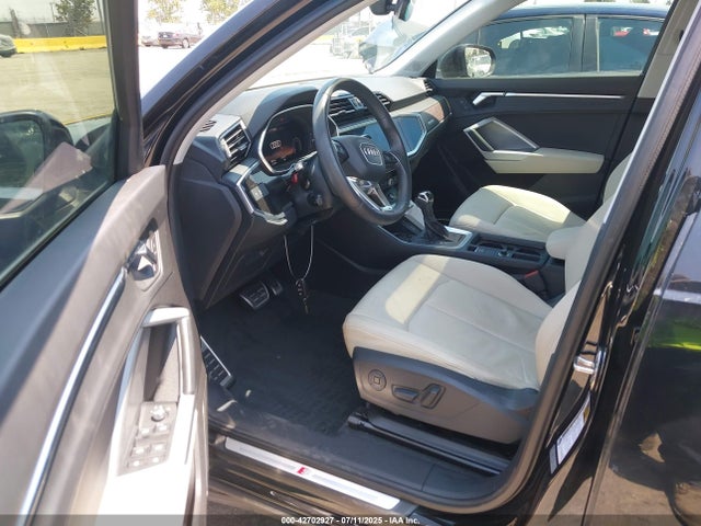 2020 AUDI Q3 WA1EECF3XL1034322 Photo 4