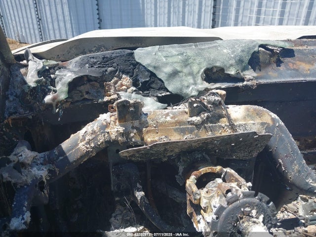 1GB2CUEGXFZ129675 Chevrolet l96