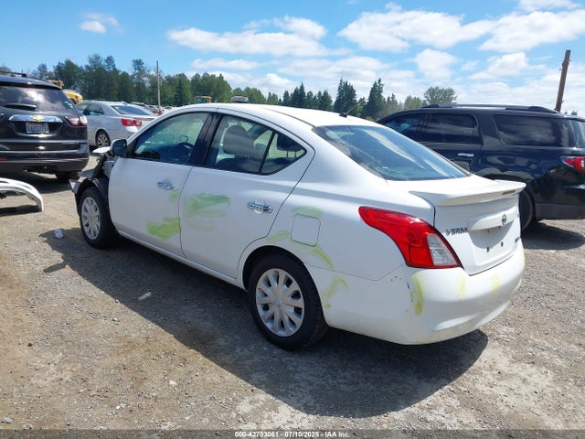 3N1CN7AP4EL825586 Nissan Versa