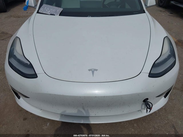 2018 TESLA MODEL 3 5YJ3E1EB3JF134728 Photo 9