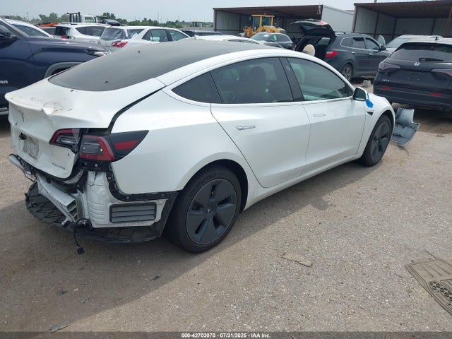 2018 TESLA MODEL 3 5YJ3E1EB3JF134728 Photo 3