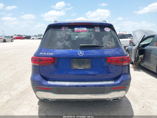 W1N4M4GB6MW106193 Mercedes-Benz m260