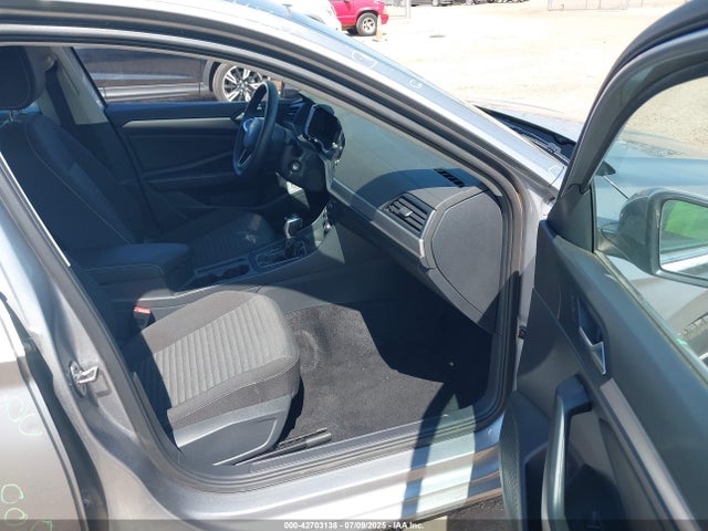 Продаж на аукціоні авто 2024 Volkswagen Jetta 1.5t S, vin: 3VW5M7BU8RM081548, номер лоту: 42703138