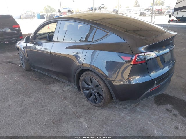 2025 TESLA MODEL Y 7SAYGDED0SF279233 Photo 2
