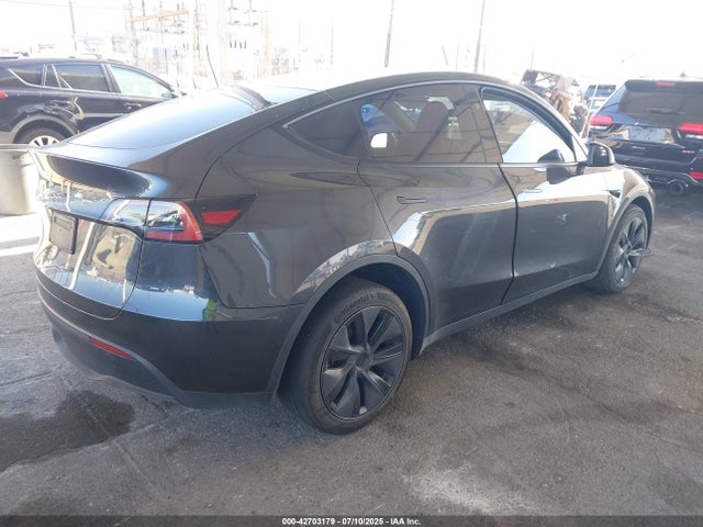 2025 TESLA MODEL Y 7SAYGDED0SF279233 Photo 3