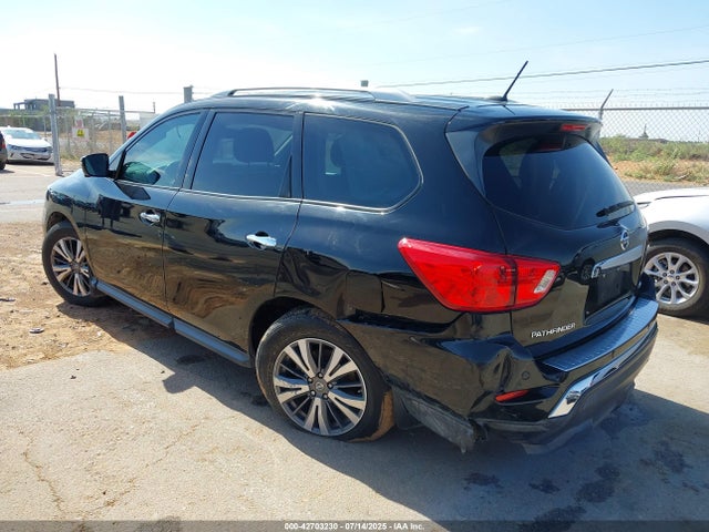 Nissan Pathfinder 2017 5N1DR2MN2HC632867 Image 3