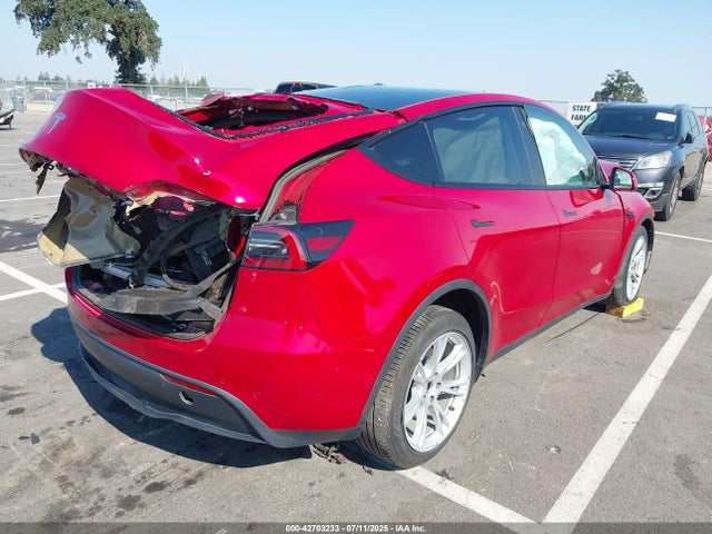 2021 TESLA MODEL Y 5YJYGDEEXMF213801 Photo 3
