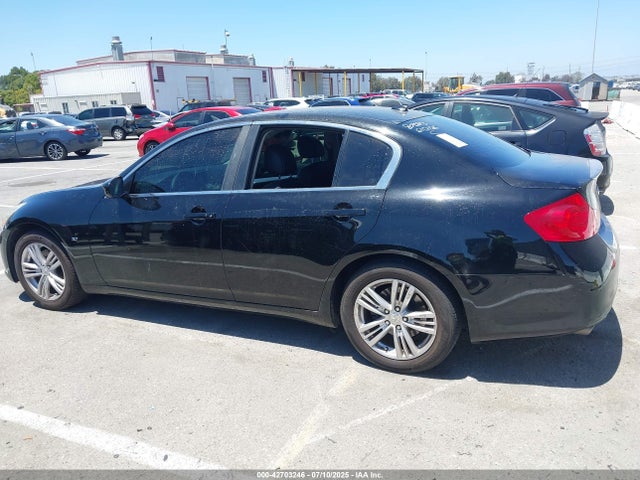 Infiniti 2015 2015 JN1CV6AP6FM501654 Image 13