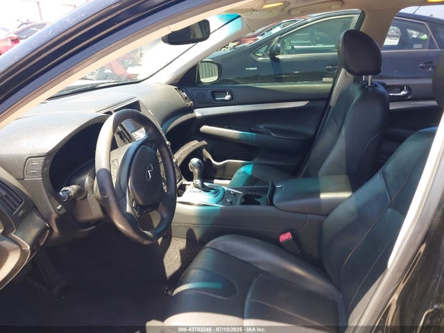 Infiniti 2015 2015 JN1CV6AP6FM501654 Image 5