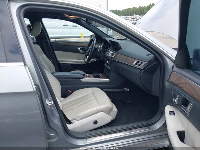 42703254 :رقم المزاد ، WDDHF9BB2EB027738 vin ، 2014 Mercedes-benz E 550 4matic مزاد بيع