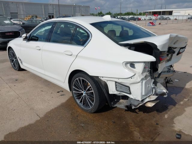 2022 BMW 530 WBA53BH08NCJ12996 Photo 2