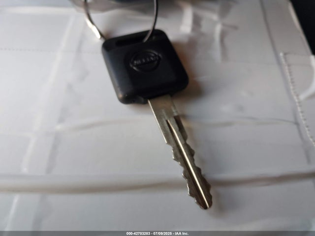 3N1CN8DV6SL840702 Nissan 2025