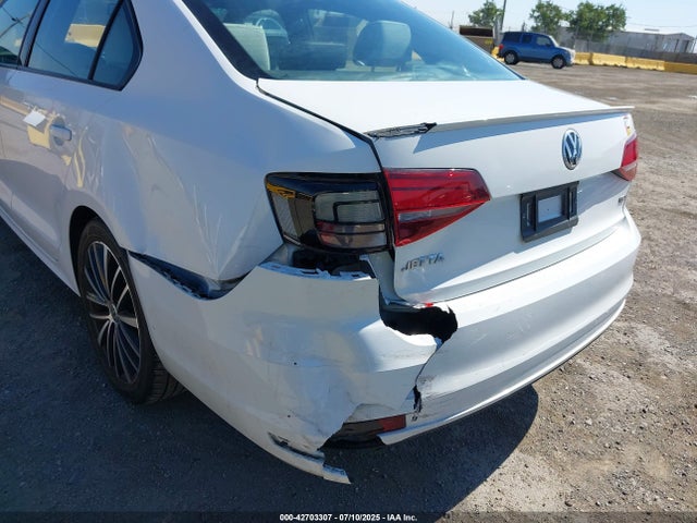 3VWB17AJ1GM349209 Volkswagen 1.8t