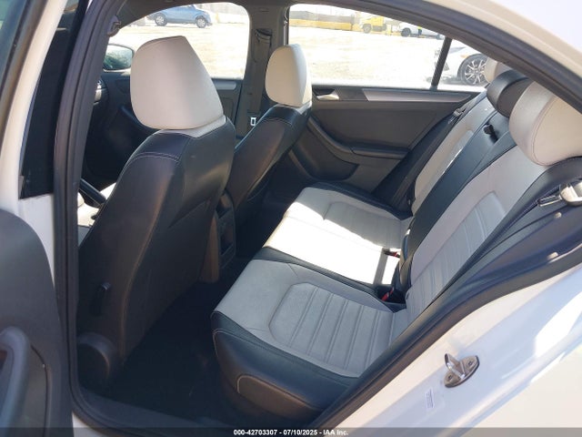 3VWB17AJ1GM349209 Volkswagen 1.8t