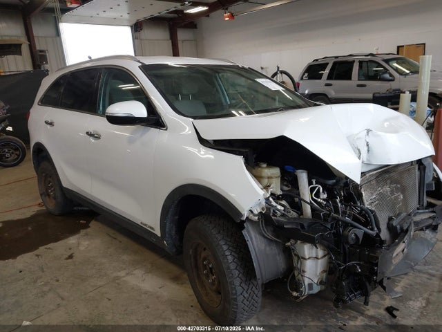 5XYPGDA56HG192932 KIA 2017