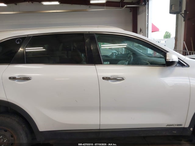 5XYPGDA56HG192932 KIA 2017