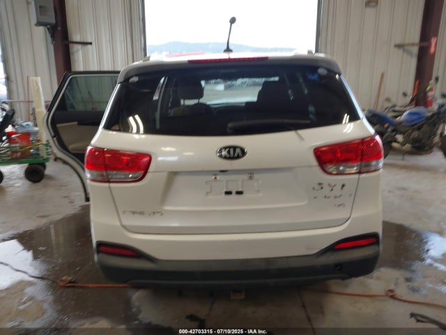 5XYPGDA56HG192932 KIA 2017