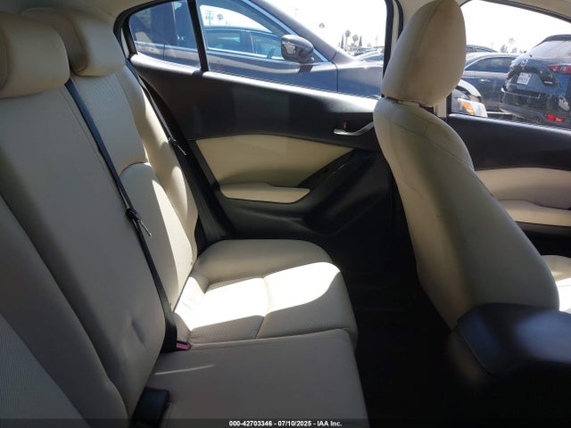 3MZBN1K77HM157511 Mazda pe