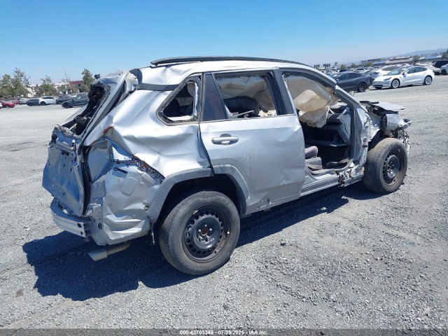 Toyota RAV4 LE 2021 2T3H1RFV5MW122295 Image 4