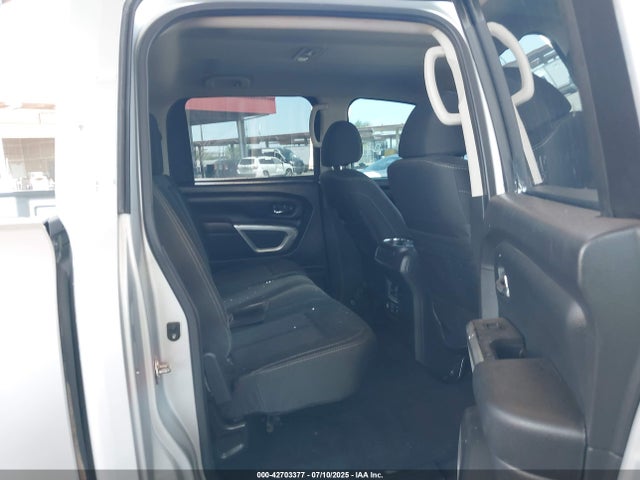 Nissan 2019 2019 1N6AA1E61KN516990 Image 8