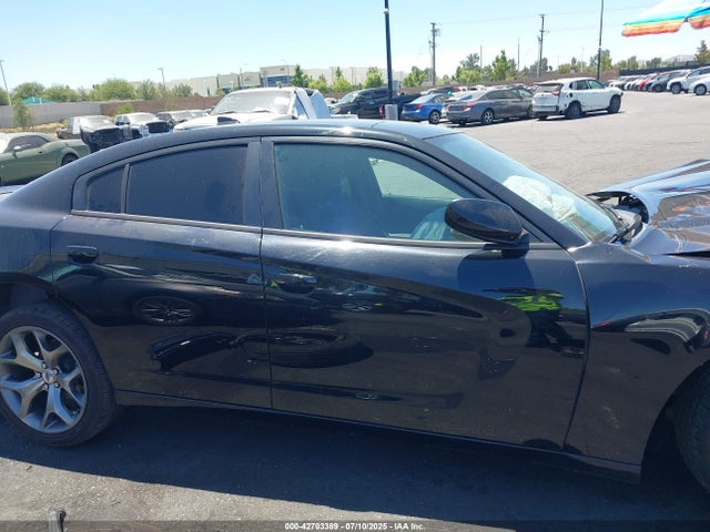 2C3CDXHG4HH579100 Dodge 2017