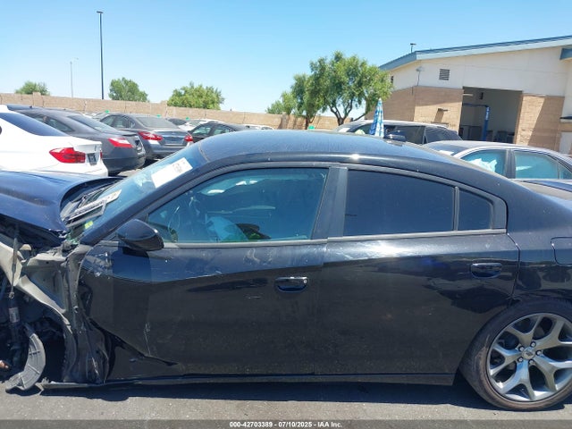 2C3CDXHG4HH579100 Dodge 2017