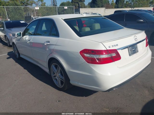 2011 MERCEDES-BENZ E 350 WDDHF5GBXBA320239 Photo 2