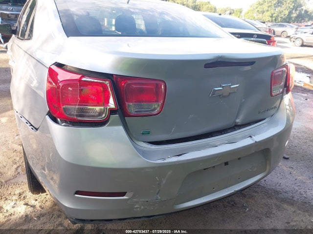 Chevrolet lkw 2015 1G11D5SL7FF283234 Image 6