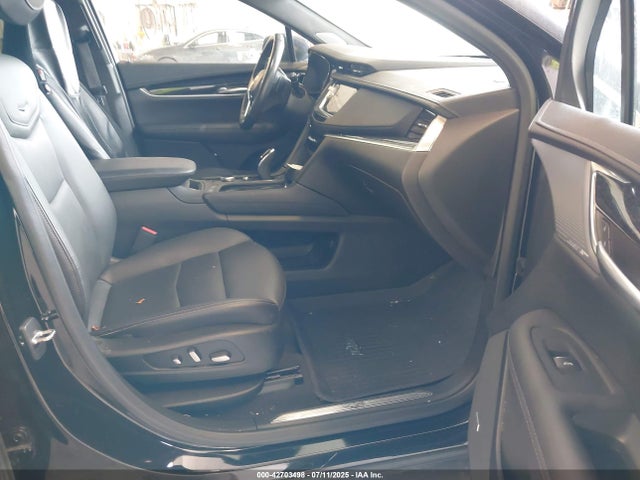 2023 CADILLAC XT5 1GYKNDRS0PZ228988 Photo 4