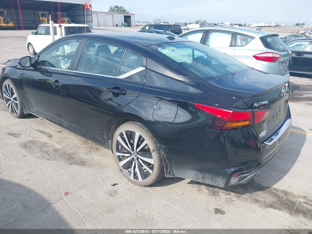 Nissan 2021 2021 1N4BL4CV0MN359166 Image 3