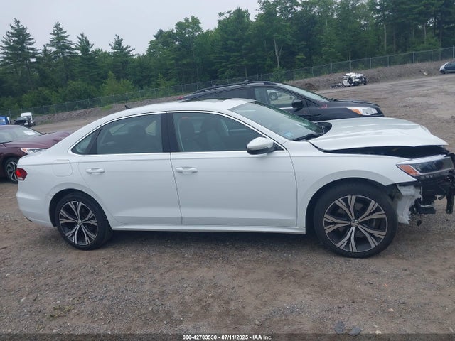 Volkswagen Passat 2021 1VWSA7A38MC001468 Image 14