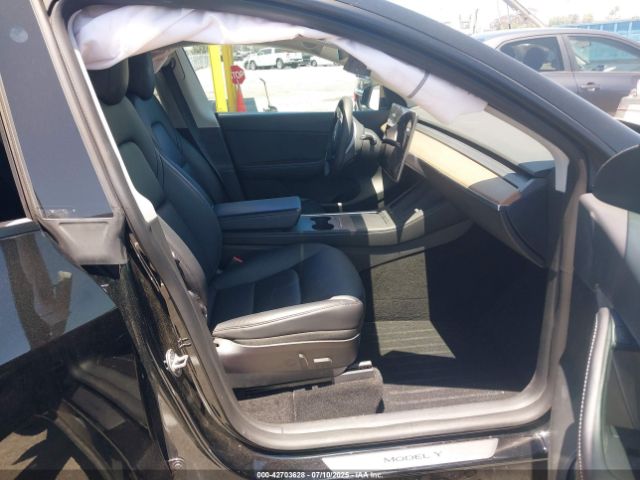 2022 TESLA MODEL Y 7SAYGDEE3NF404996 Photo 4