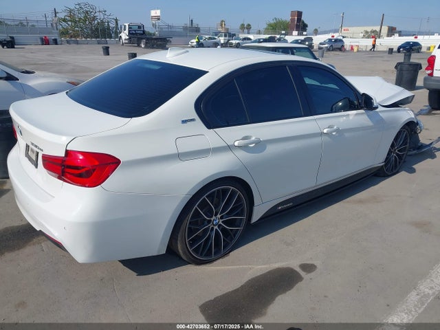2017 Bmw 330e Iperformance მანქანა იყიდება აუქციონზე, vin: WBA8E1C37HA156491, აუქციონის ნომერი: 42703652