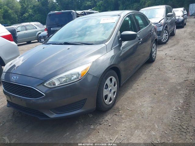 Ford FOCUS S 2016 1FADP3E25GL367452 Image 16