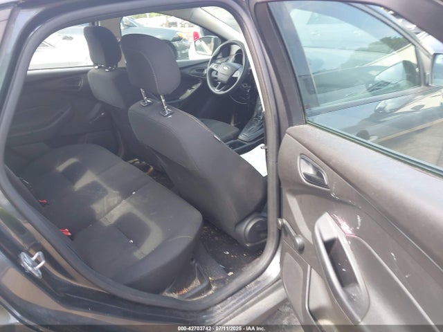 Ford FOCUS S 2016 1FADP3E25GL367452 Image 22
