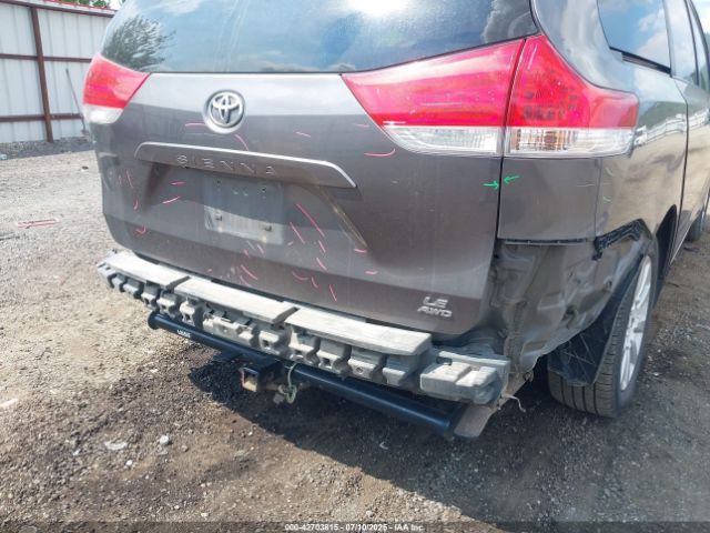 2012 TOYOTA SIENNA 5TDJK3DC3CS037713 Photo 5