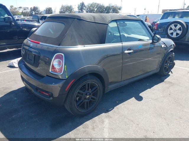 2011 MINI COOPER S WMWZP3C57BTX83232 Photo 3