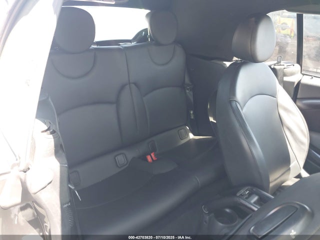 2011 MINI COOPER S WMWZP3C57BTX83232 Photo 7