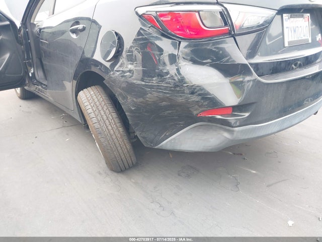 3MYDLBYV4HY181207 Toyota p5v
