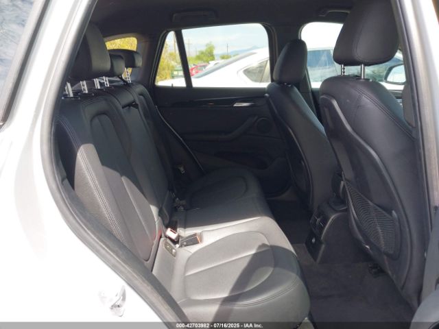 2017 BMW X1 WBXHU7C3XH5H33232 Photo 7