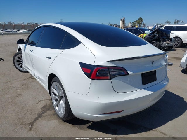 2022 TESLA MODEL 3 5YJ3E1EA0NF144971 Photo 2