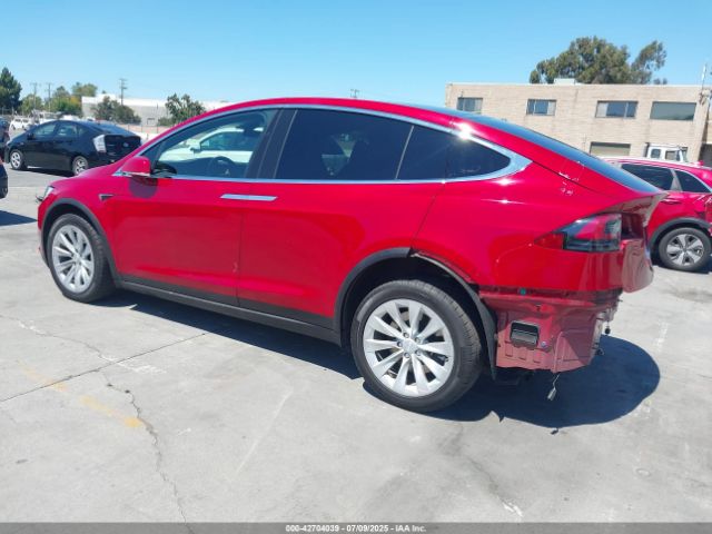 2019 TESLA MODEL X 5YJXCAE27KF207351 Photo 2